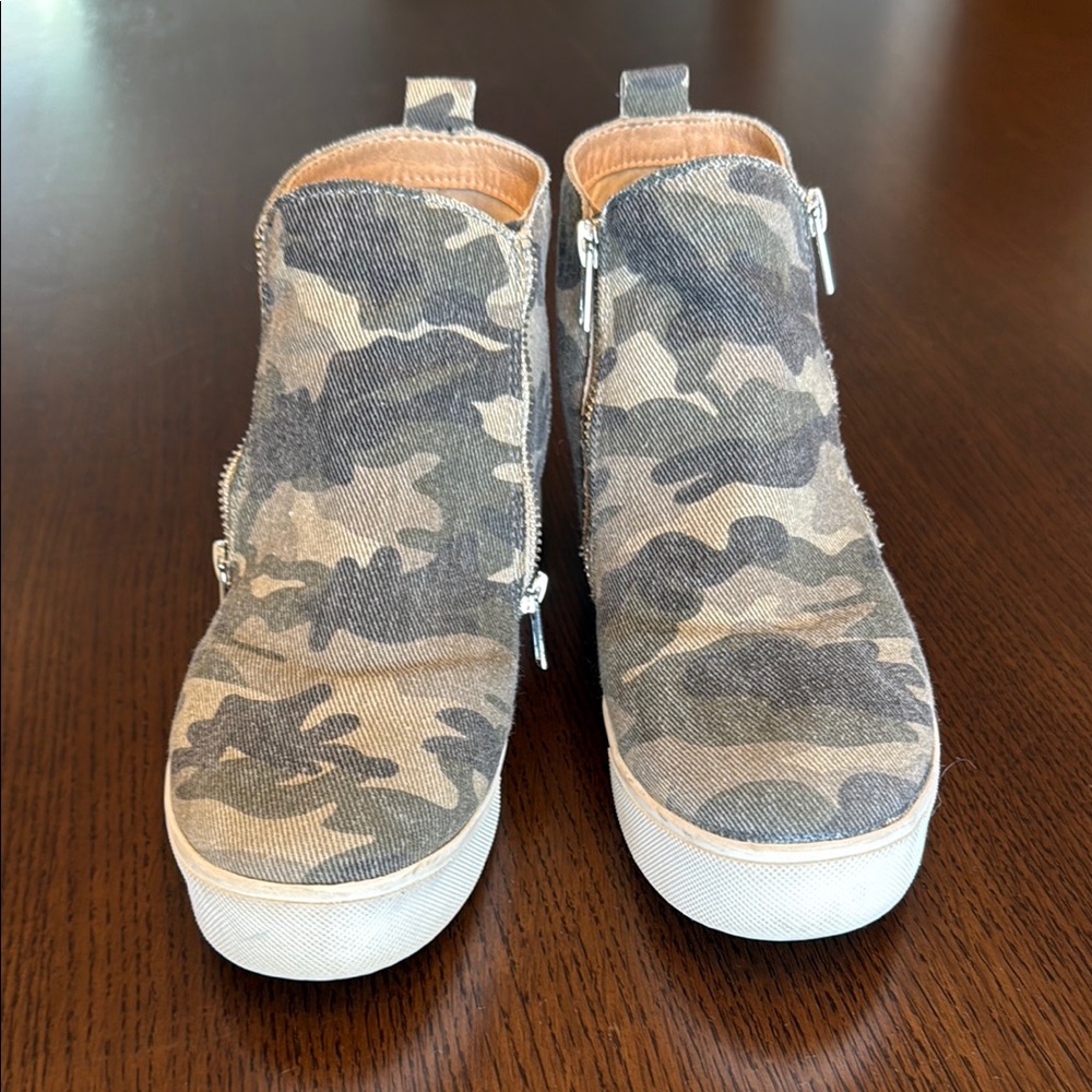 Soda Green and Brown Wedge Heeled Boots